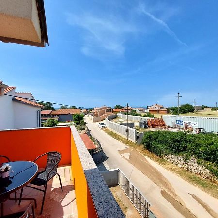 Apartman Zeljo Galižana Екстериор снимка
