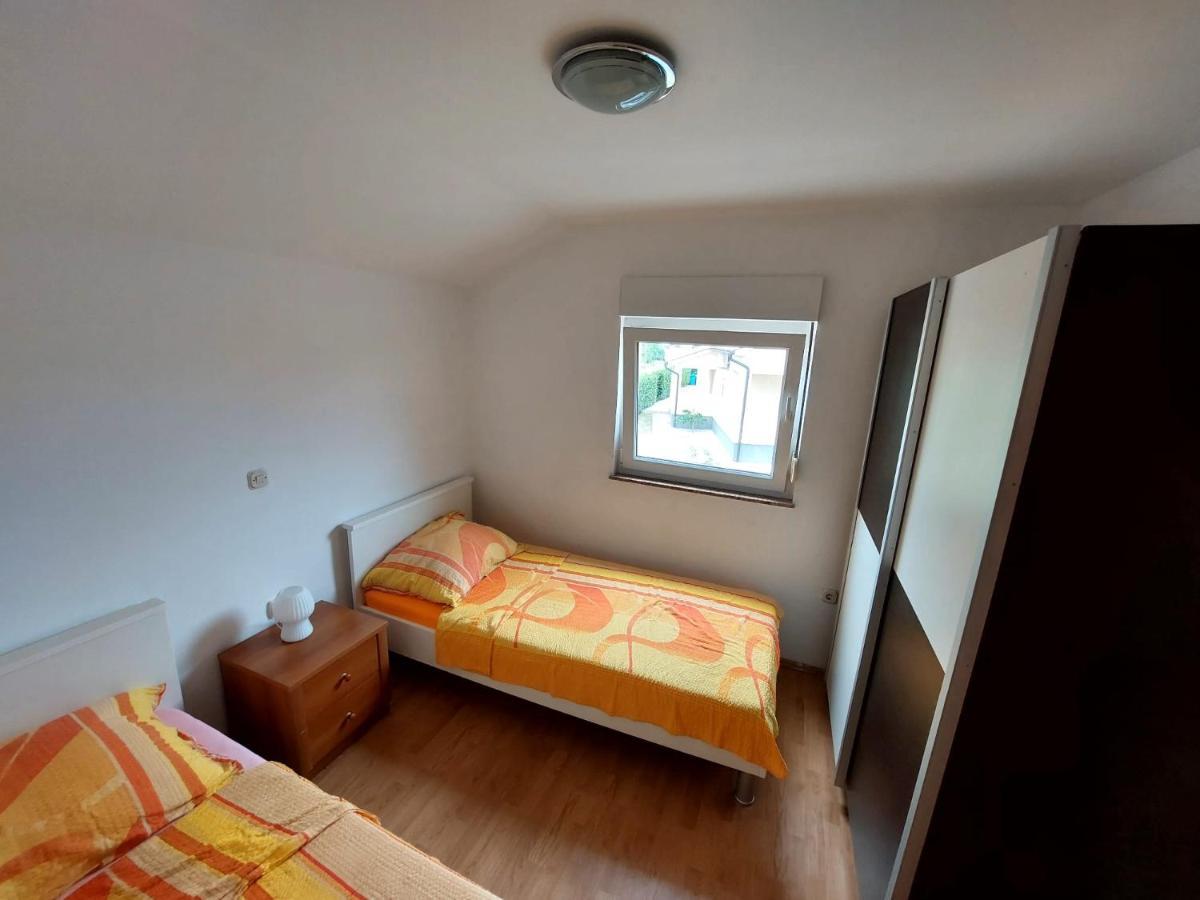 Apartman Zeljo Galižana Екстериор снимка